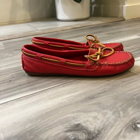 Minnetonka Moccasins - Picture 4 of 7